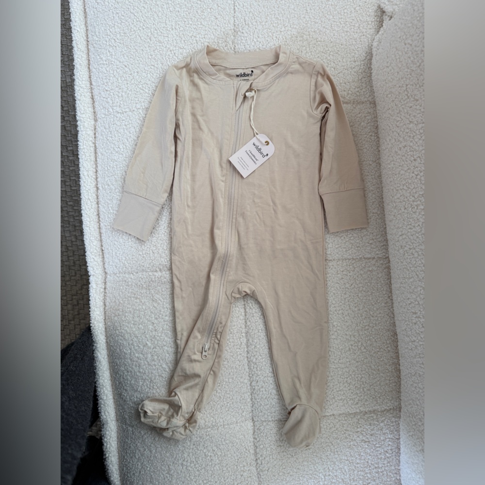 Sparrow - CloudBlend™ Footed Pajamas 6-12 MONTH NWT
